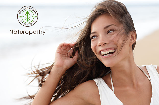 happy girl on beach-B5-eyecatch