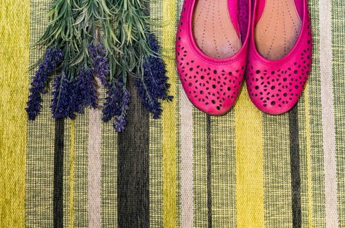 shutterstock_shoes & lavender