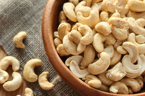cashew nuts m