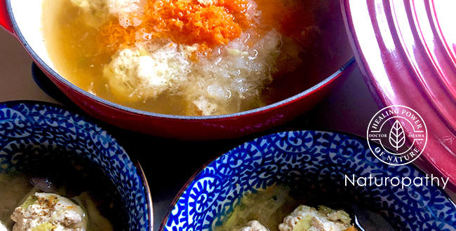 キャベツ鶏団子スープ